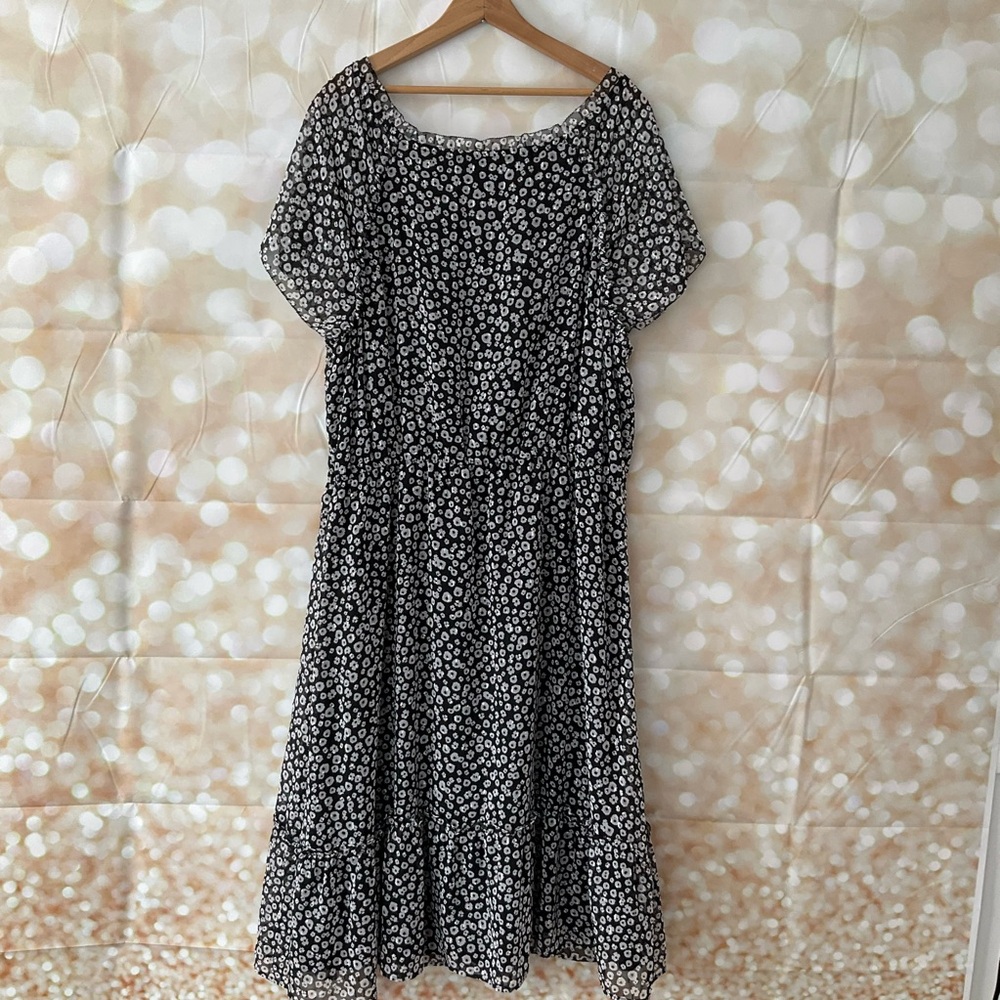 LOFT Floral Dress - Picture 6 of 7